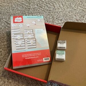 Stampin' Up! Banner Kit with Ink Pads - mint Macaron and tip top taupe